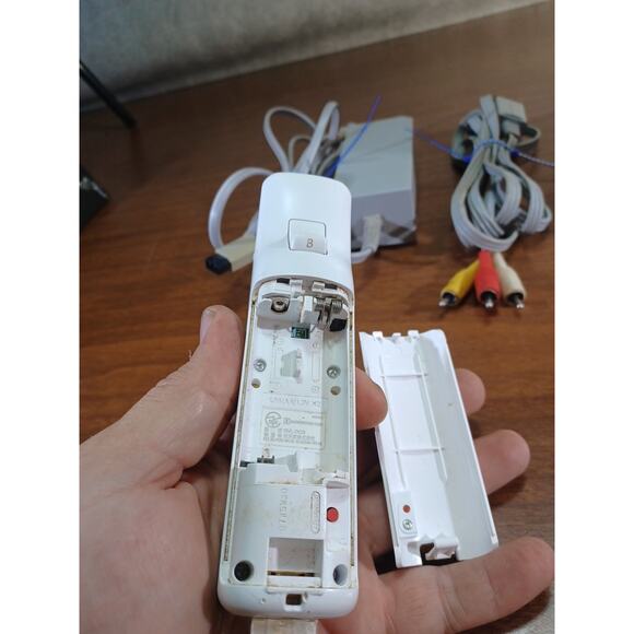 Nintendo Wii Console Bundle No Sensor Bar TESTED AND PLAYED - Picture 9 of 9